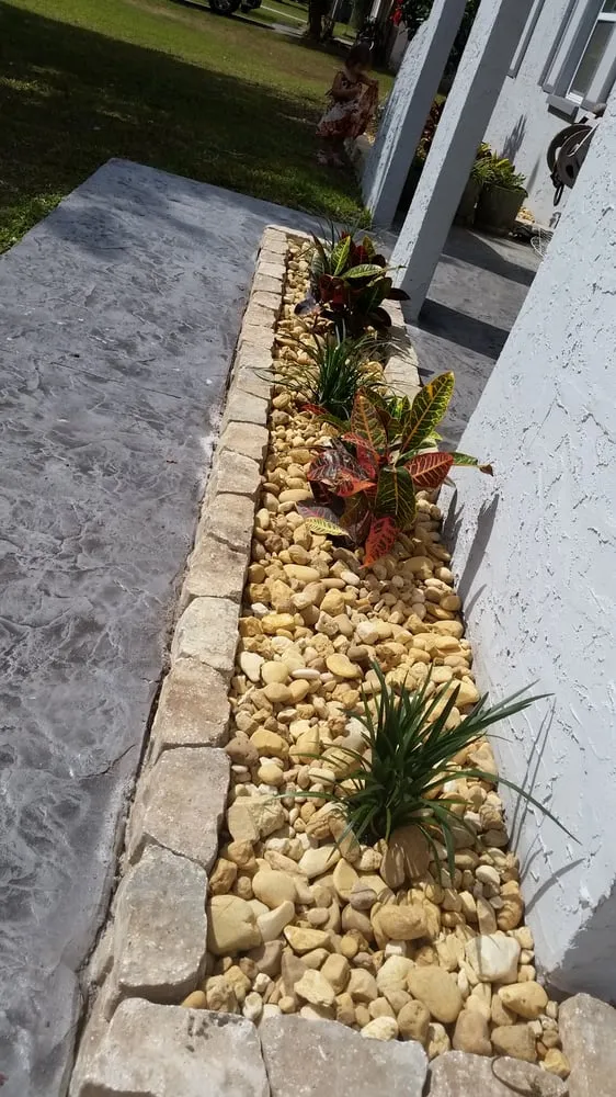 Custom residential landscaping in Melbourne, FL - True Lawn