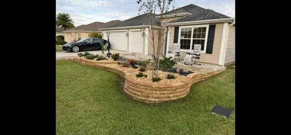 True Leaf Tropical Logo