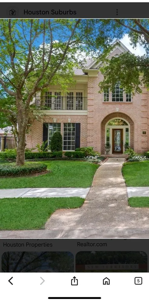 Expert landscaping services in Missouri City, TX by True Loyalty