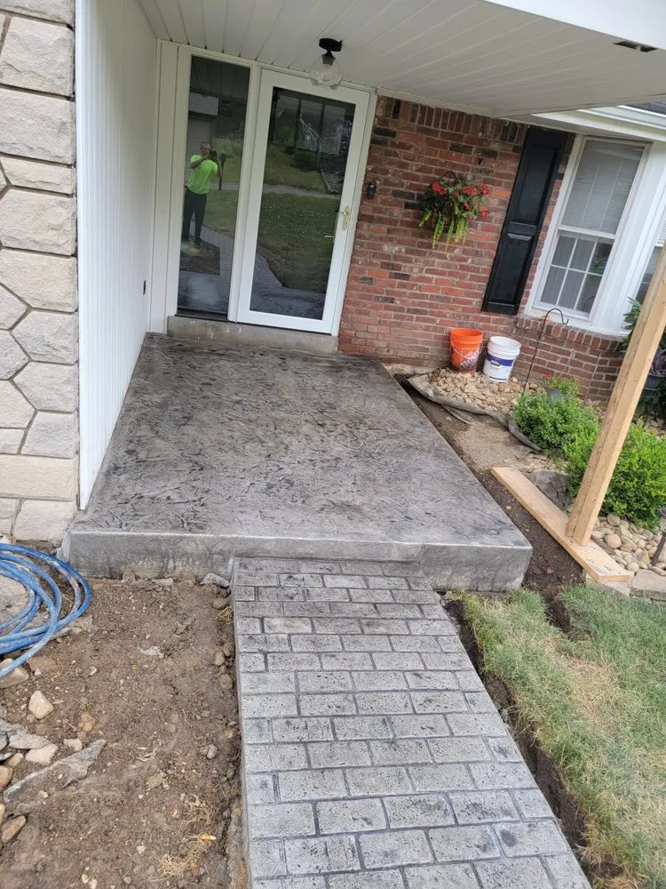 Custom yard maintenance in Pittsburgh, PA - True North Concrete Creations