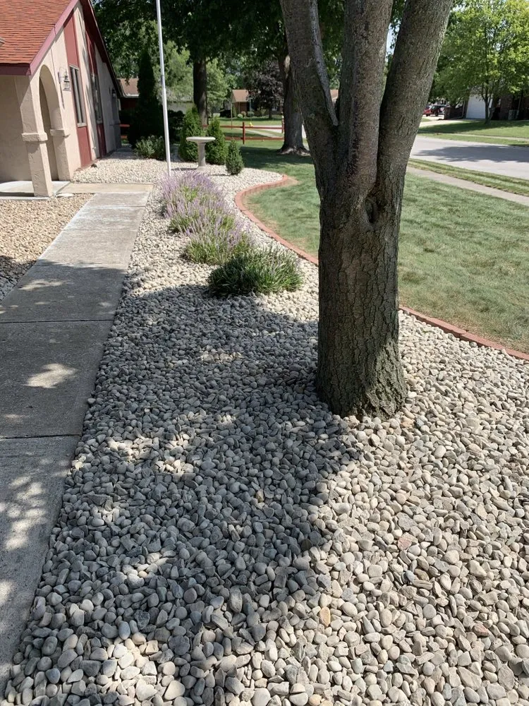 Expert lawn mowing service experts serving Elida, OH - True North Landscaping