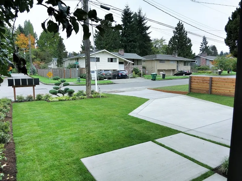 Trusted lawn mowing service in Seattle, WA by True Scape Design