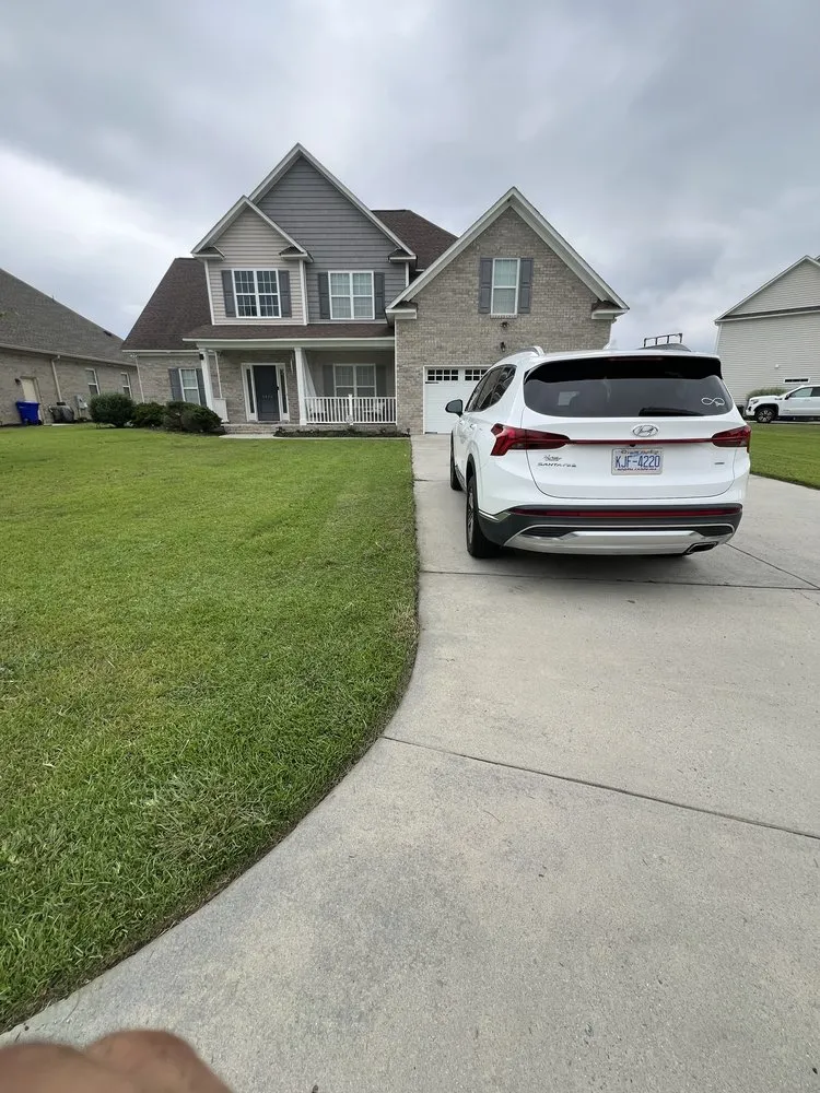 Custom landscaping services for residential properties in Farmville, NC by Truecut Landscaping