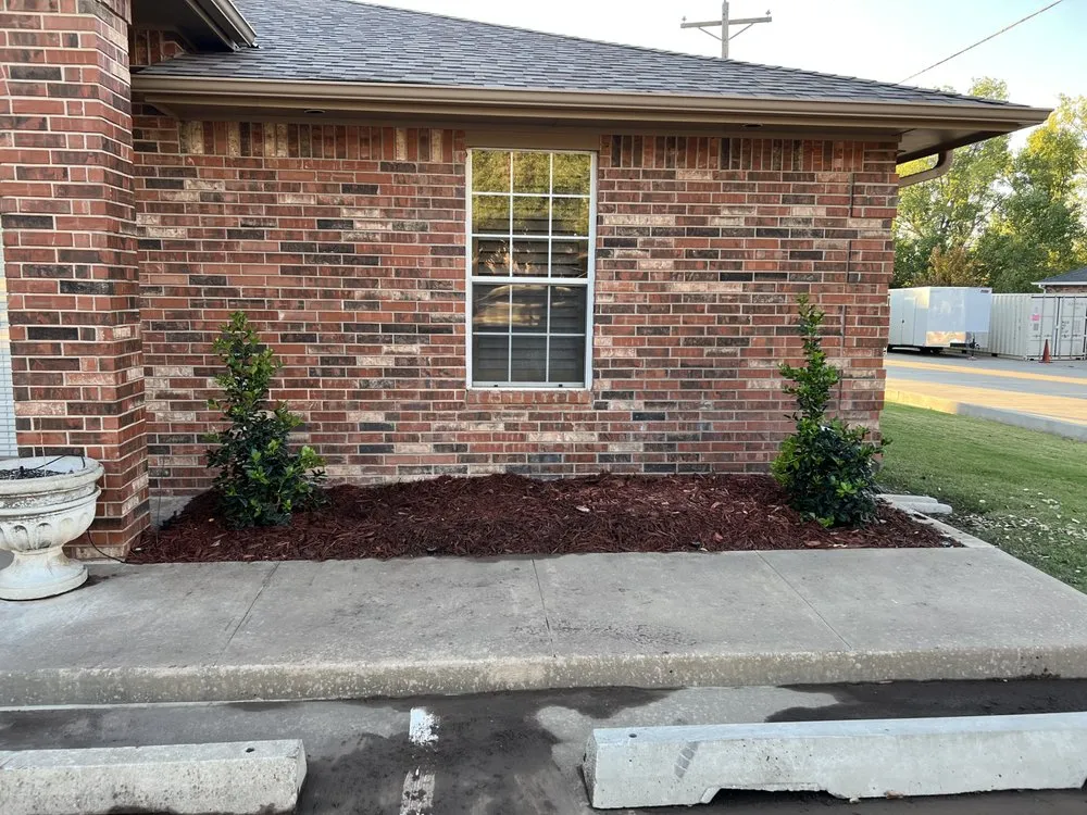 Custom landscaping services near you in Edmond, OK by TrueMow