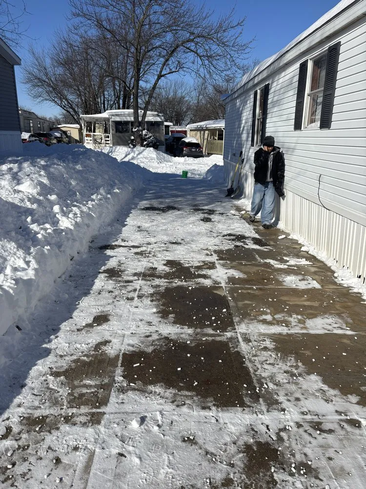 Professional outdoor landscaping in Hamilton, OH - Trueroots Landscaping & Cuts