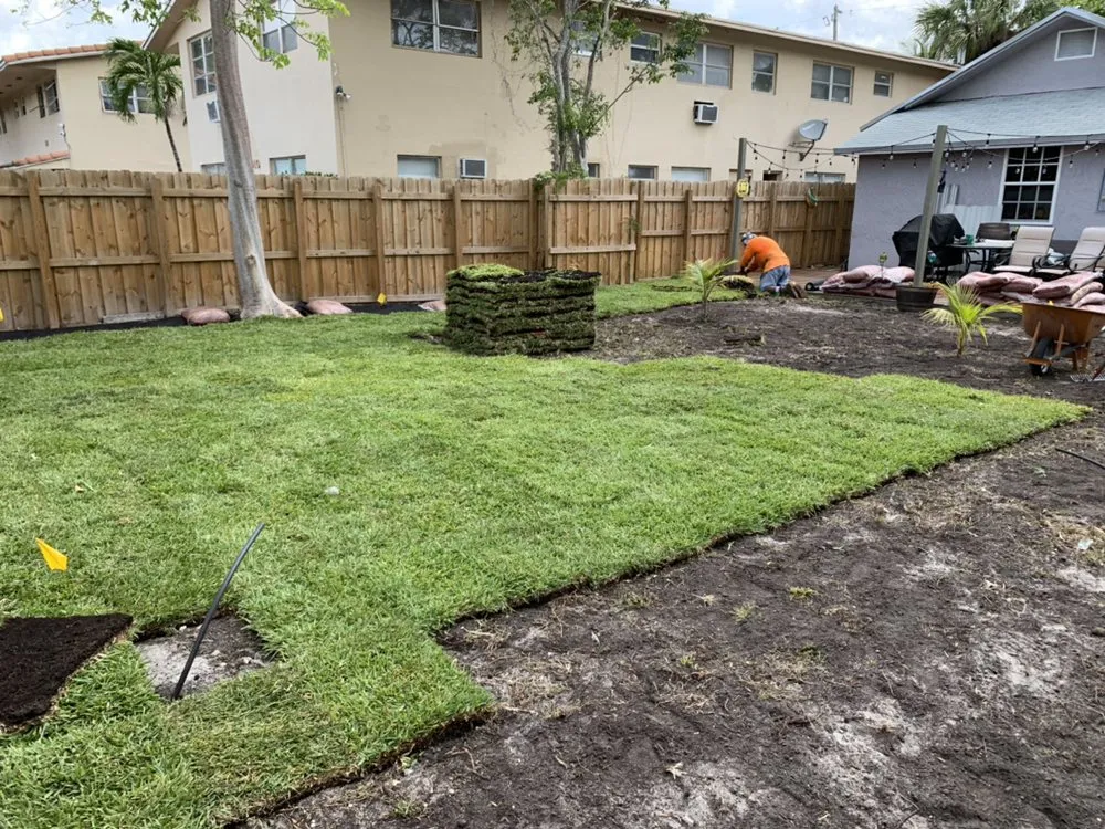 Local lawn mowing service experts serving Fort Lauderdale, FL - Truesdale's Lawn Care