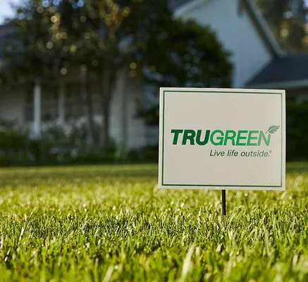 Trugreen DIRECT Lawn Care Logo