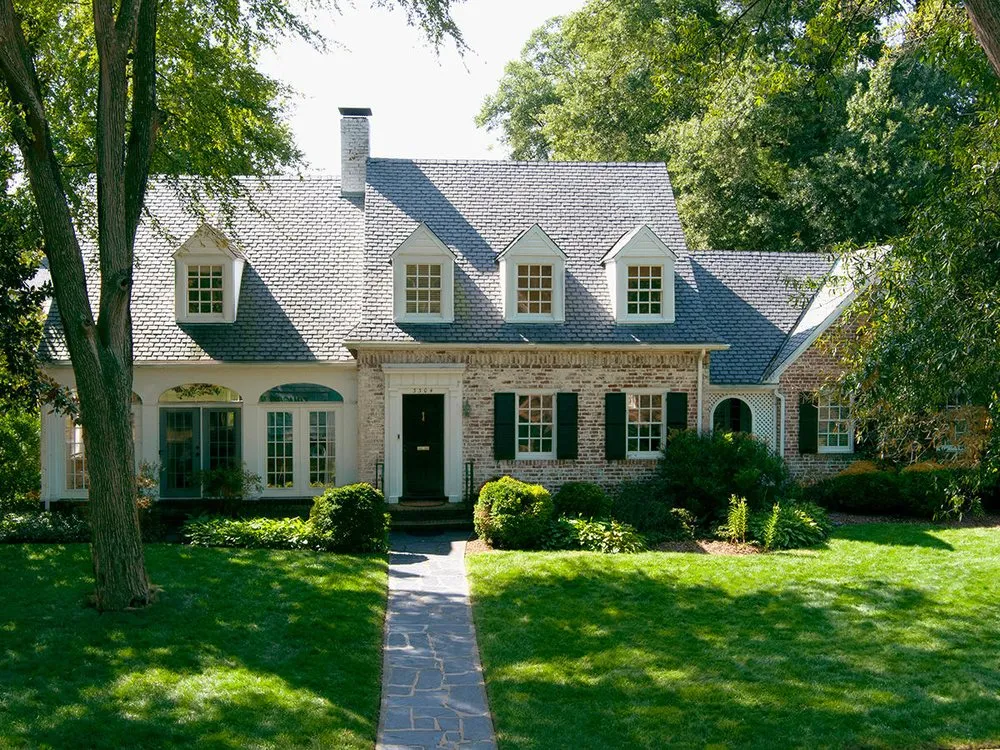 Trusted yard cleanup service in Columbia, MO by TruGreen Lawn Care