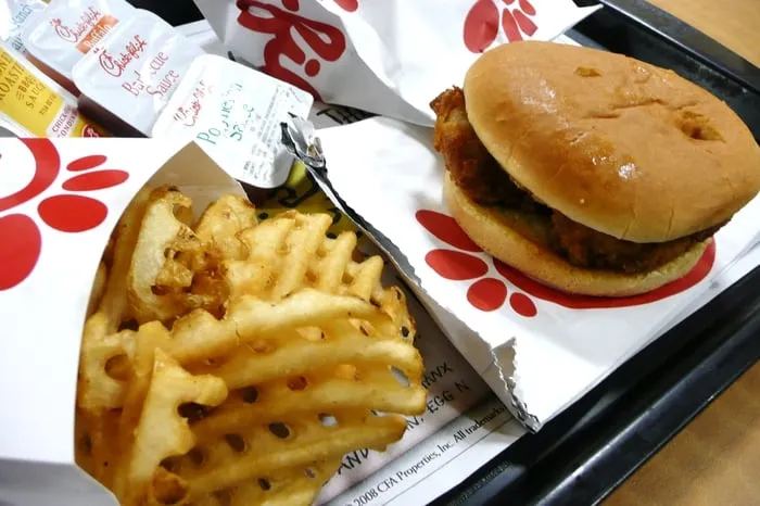 Local outdoor landscaping experts serving Crestwood, IL - TruGreen Lawn Care