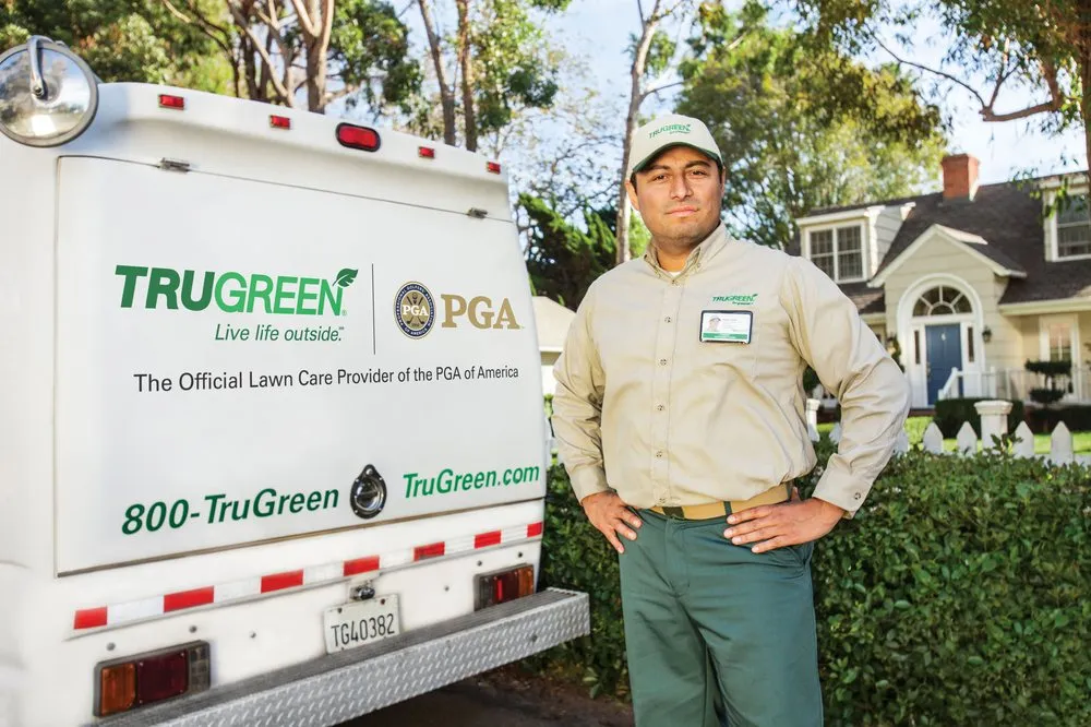 Trusted yard cleanup service in Harrisburg, PA - TruGreen Lawn Care