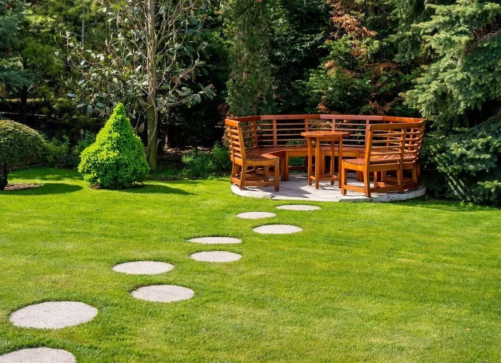 Top-rated lawn care service near you in Pembroke Pines, FL by TruGreen Lawn Care