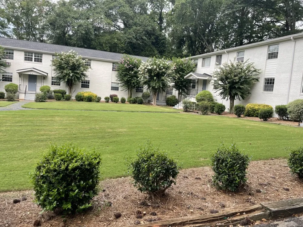 Local outdoor landscaping with custom design in Union City, GA by Truitt’s Collective Services