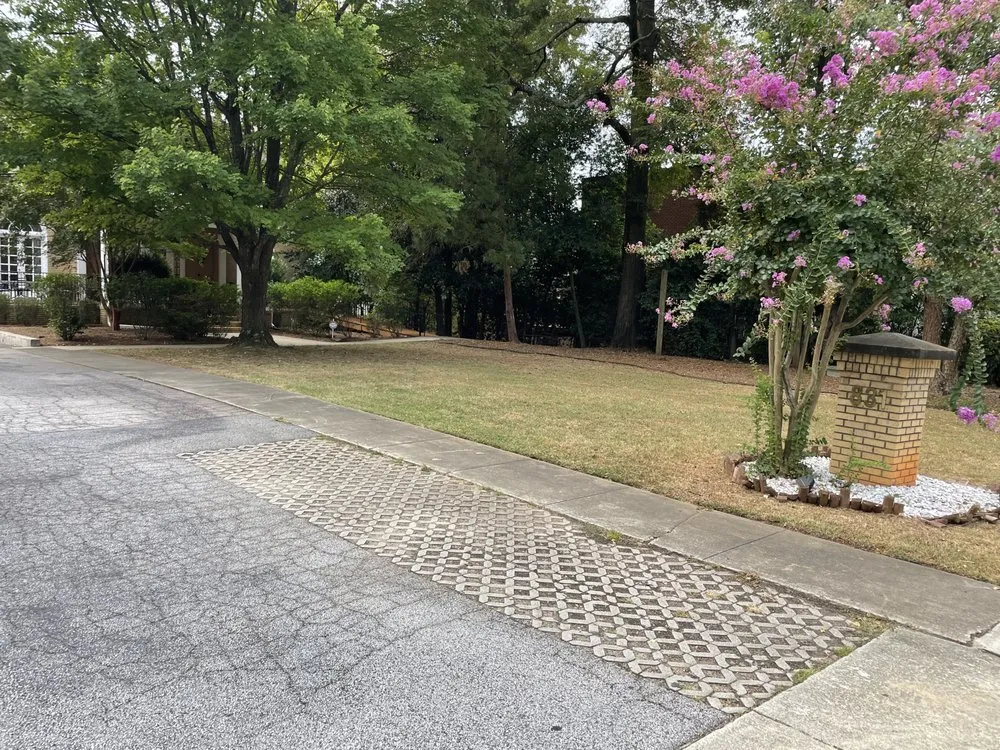 Expert yard cleanup service for beautiful yards across Union City, GA - Truitt’s Collective Services