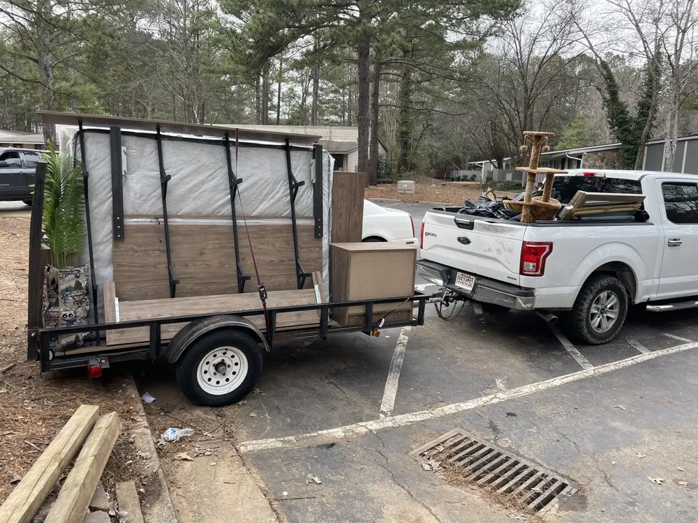 Affordable yard maintenance for homes in Union City, GA by Truitt’s Collective Services