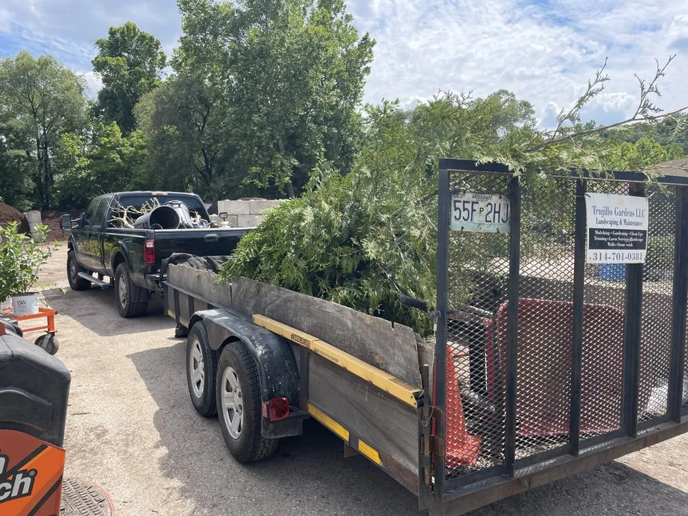 Reliable outdoor landscaping in Breckenridge Hills, MO - Trujillo Gardens landscape and maintenance