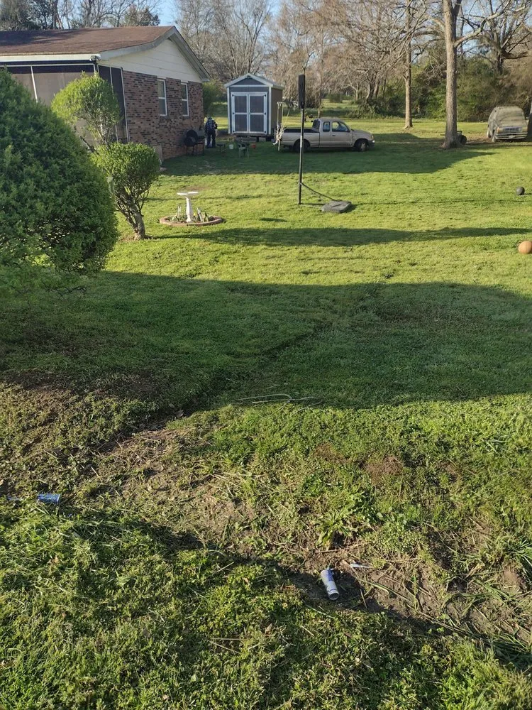 Professional garden landscaping in Social Circle, GA - Truking Season Lawn Care Service