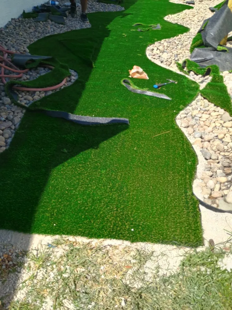 Custom lawn mowing service experts serving St. Petersburg, FL - Truly Clean