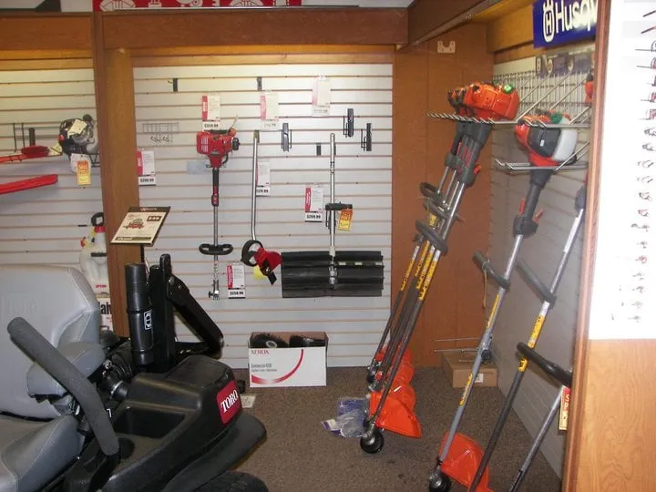 Custom yard cleanup service in Quakertown, PA by Trumbauer's Lawn & Garden