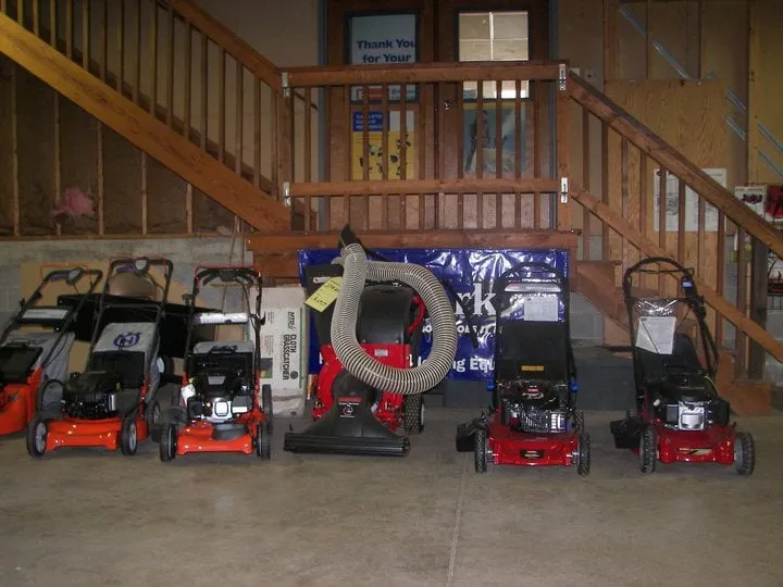 Custom yard cleanup service for residential properties across Quakertown, PA - Trumbauer's Lawn & Garden