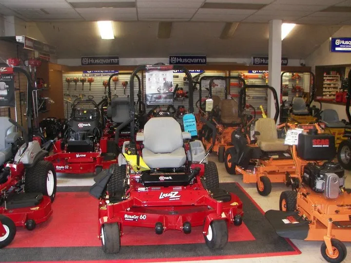 Professional lawn mowing service experts serving Quakertown, PA - Trumbauer's Lawn & Garden