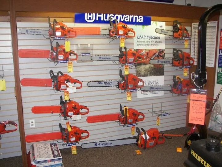 Local lawn care service experts serving Quakertown, PA - Trumbauer's Lawn & Garden