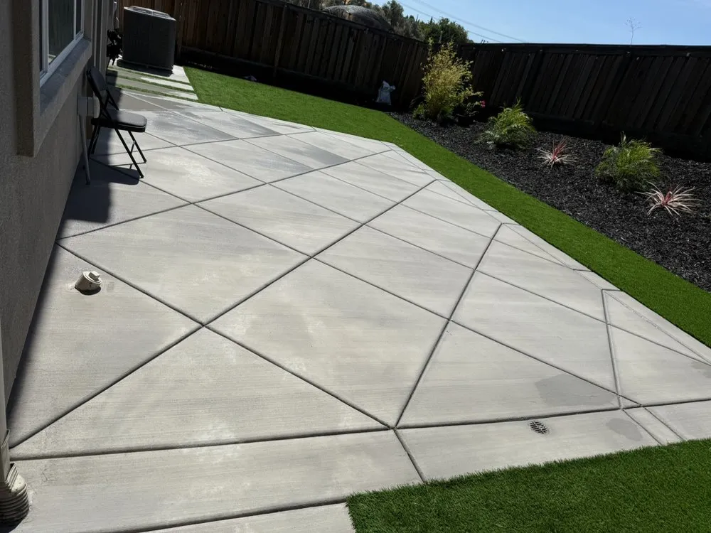 Trusted yard cleanup service in Dublin, CA - Trung Hoang Landscapes