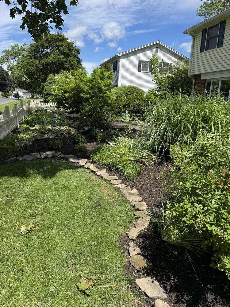 Local lawn care service in Mechanicsburg, PA by Truscaping LLC