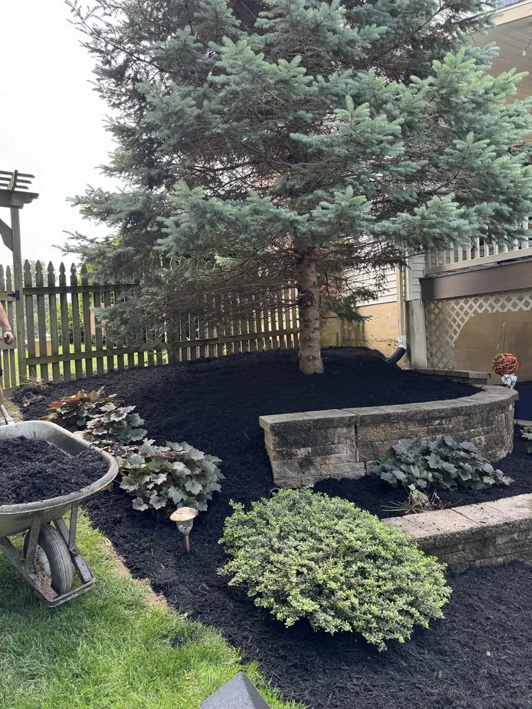 Expert residential landscaping with custom design in Mechanicsburg, PA by Truscaping LLC