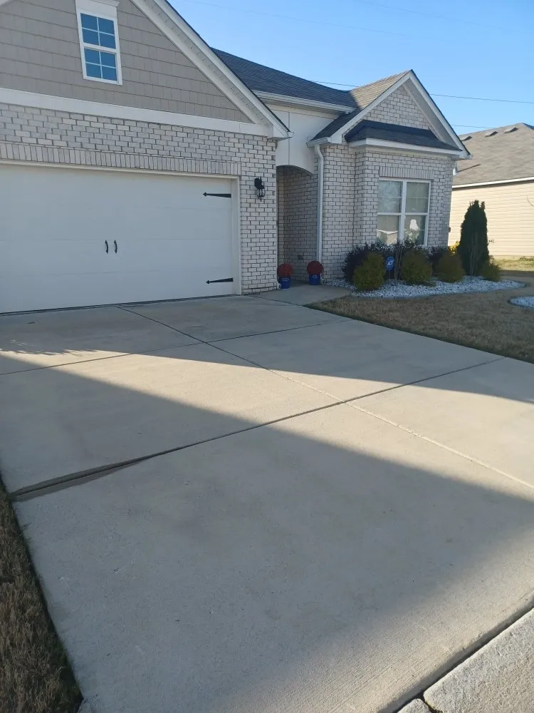 Local yard cleanup service experts serving Tuscaloosa, AL - Trust The Process Pressure Washing