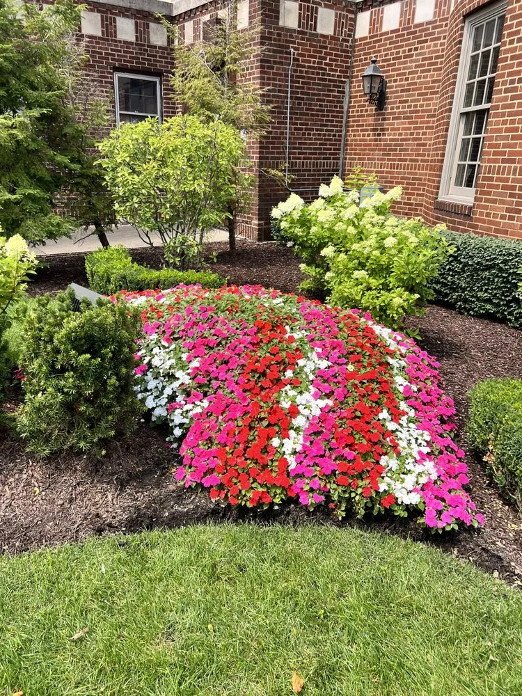 Expert garden landscaping in Detroit, MI - Trusted Landscaping