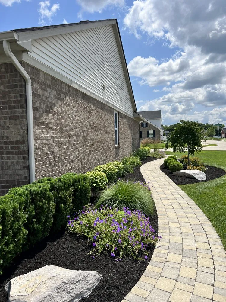 Reliable lawn mowing service experts serving Detroit, MI - Trusted Landscaping