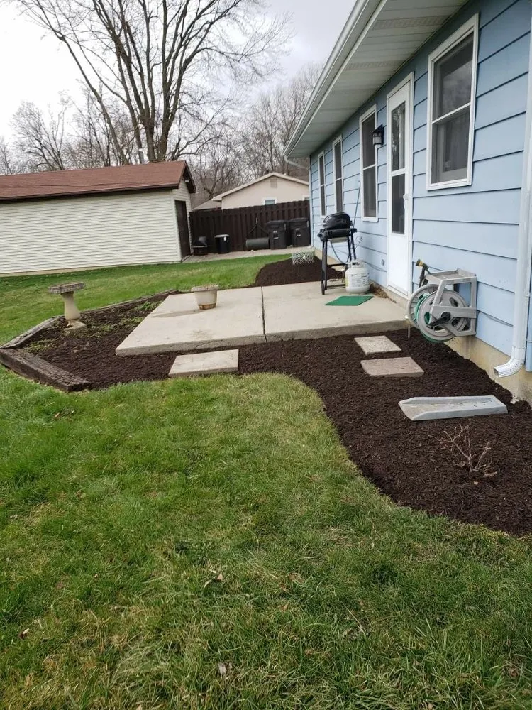 Reliable yard cleanup service experts serving Fort Wayne, IN - Trusted Lawn Care