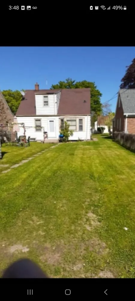 Local lawn care service in Milwaukee, WI by Trusted Lawn Service