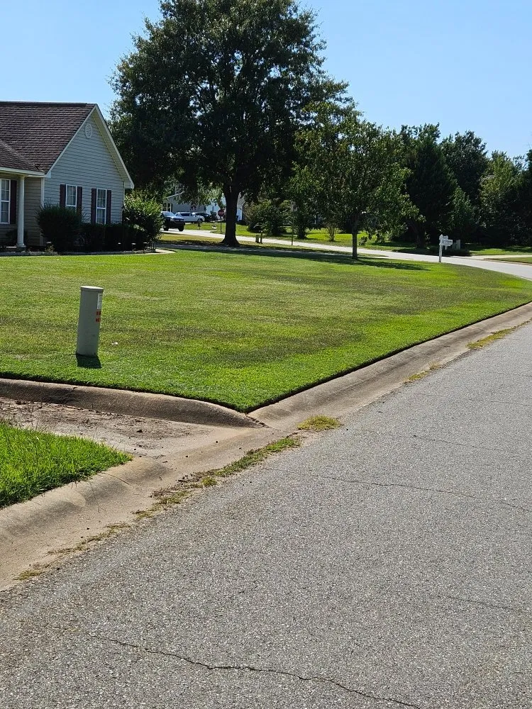 Expert garden landscaping experts serving McDonough, GA - Truth & Faith Lawn Service