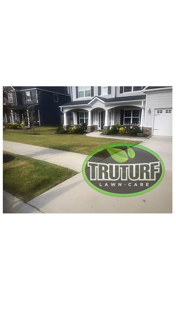 Custom lawn mowing service with custom design across Grovetown, GA - TRUTURF Lawn Care