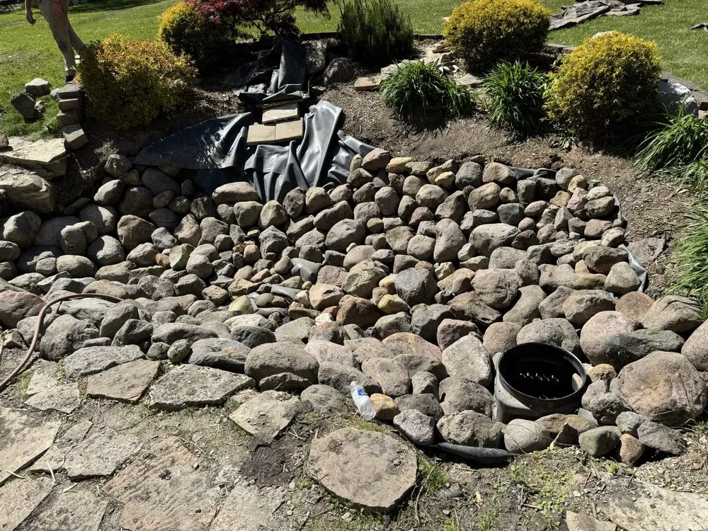 Professional yard cleanup service for beautiful yards in Ringwood, IL by Trydent Odd Jobs