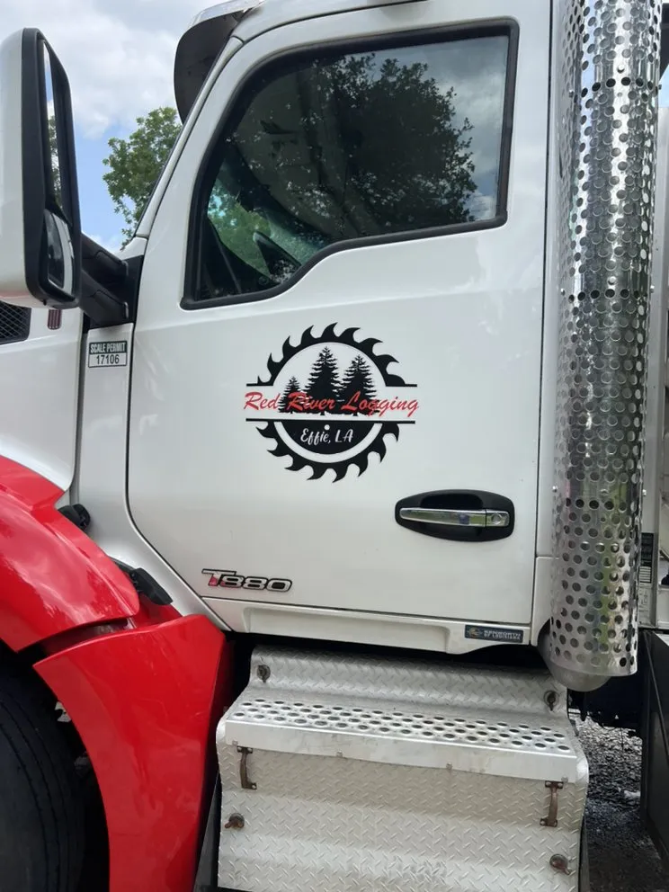 Trusted lawn care service in Kinder, LA - Trystan’s Odd Jobs and Pressure Washing