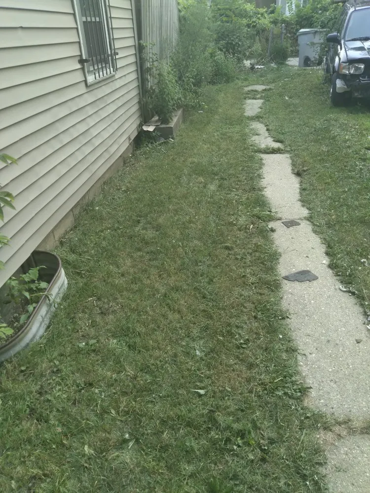 Custom garden landscaping near you in Milwaukee, WI by T's Environmental Service