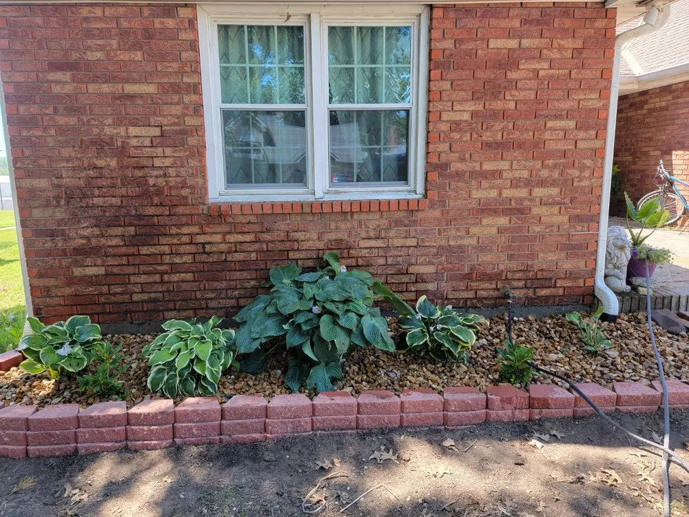 Expert landscape design for beautiful yards in Cameron, MO by T's Landscaping