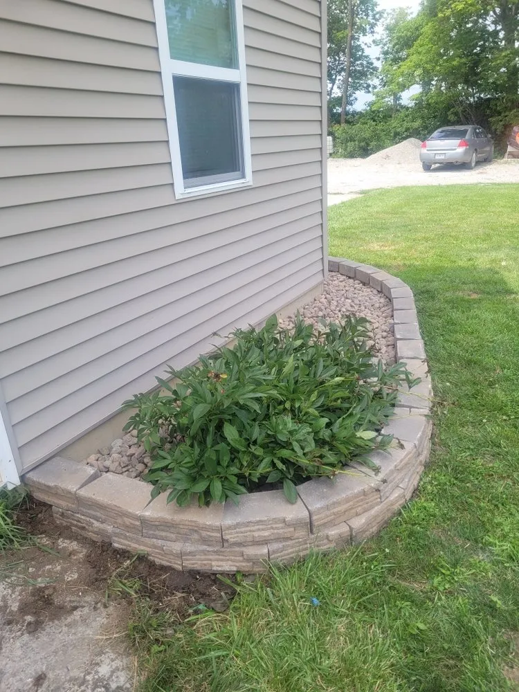 Affordable lawn mowing service experts serving Cameron, MO - T's Landscaping