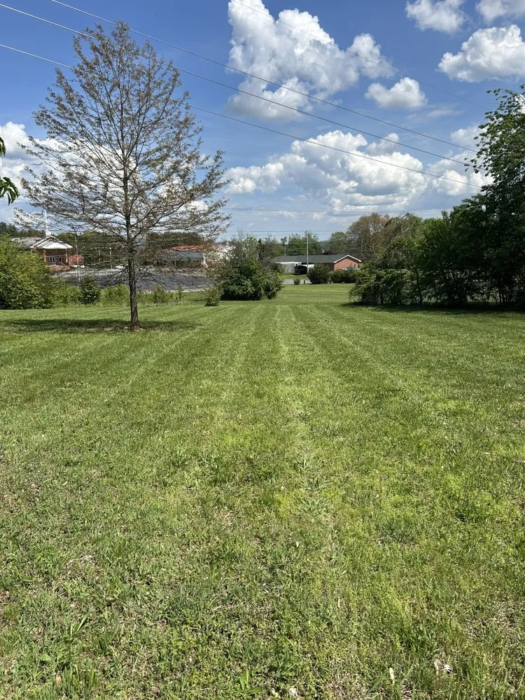 Expert garden landscaping experts serving Gray, TN - T’s Landscaping