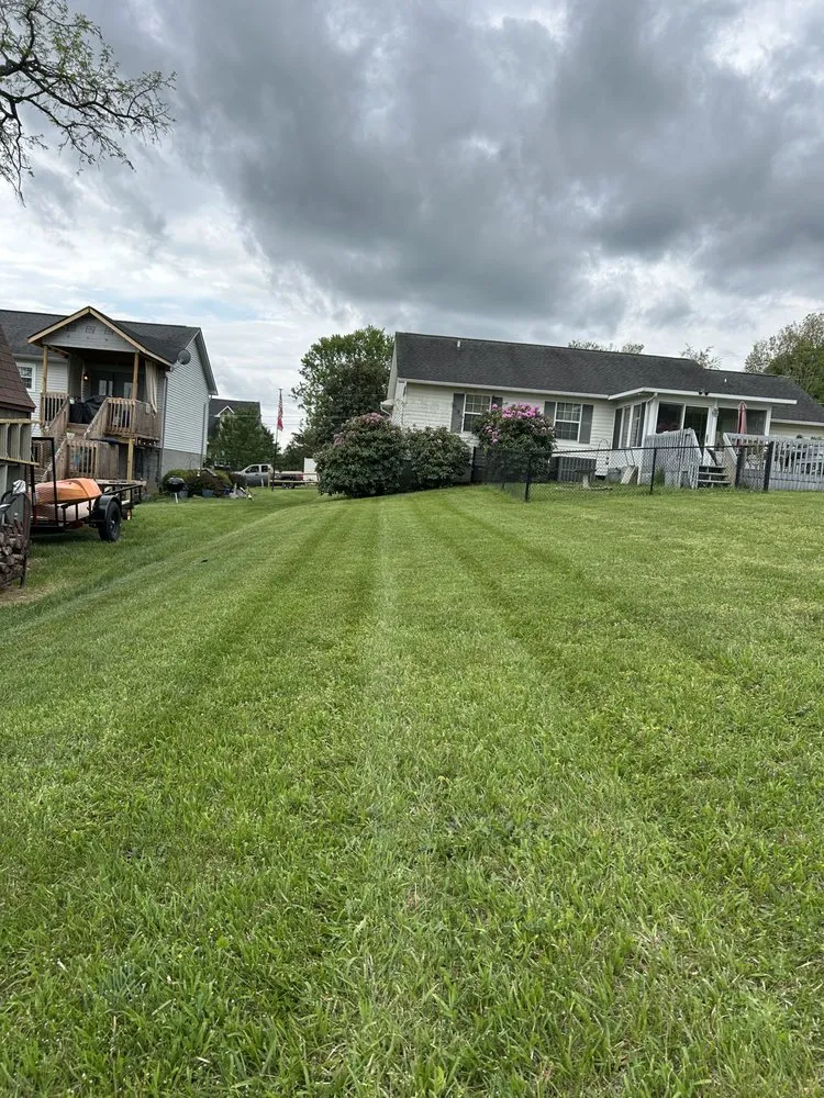 Custom landscape installation for homes in Gray, TN by T’s Landscaping