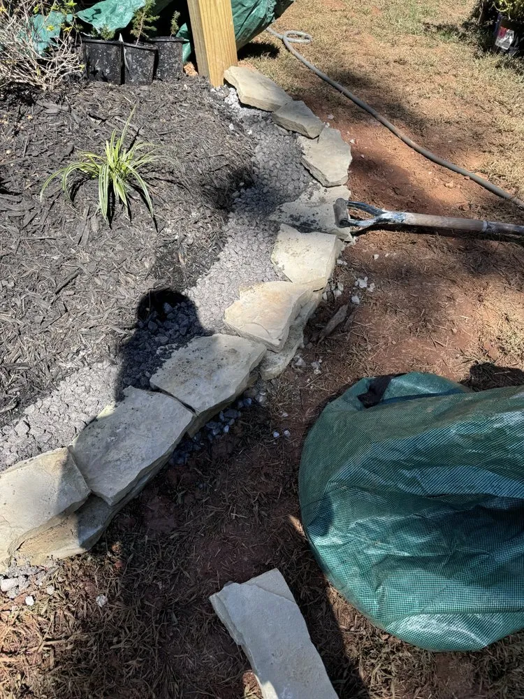 Expert outdoor landscaping experts serving Lenoir City, TN - T’s Lawn And Landscaping