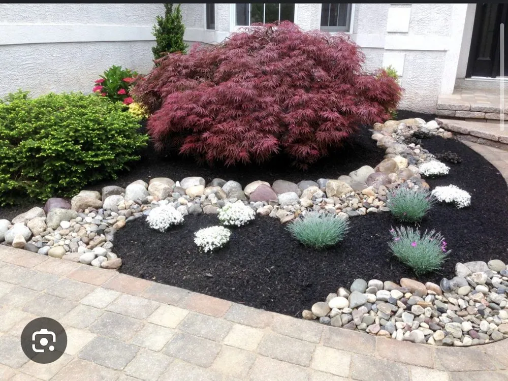 Reliable residential landscaping experts serving Lenoir City, TN - T’s Lawn And Landscaping