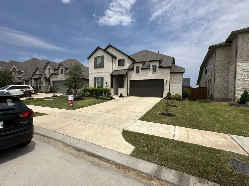 Reliable garden landscaping experts serving Katy, TX - T's Lawn And Landscaping Services