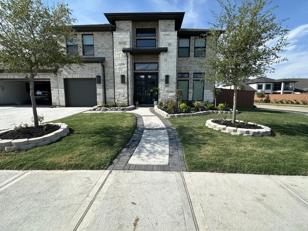 Custom residential landscaping in Katy, TX by T's Lawn And Landscaping Services