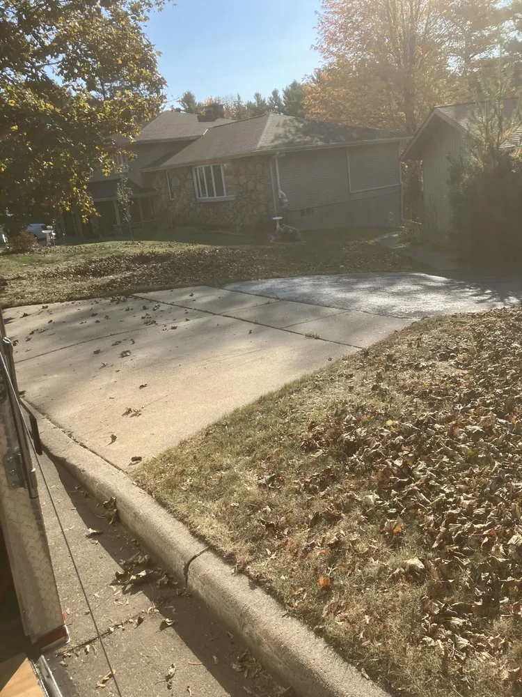 Professional yard maintenance in Weston, WI - Ts Lawn Barbers