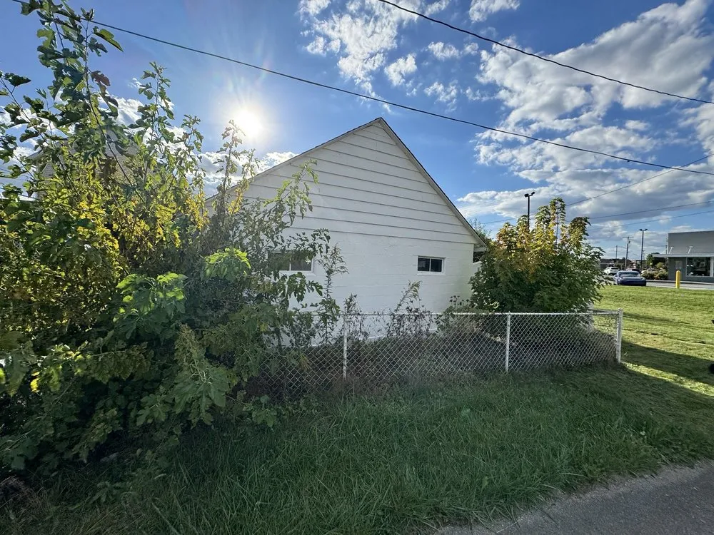 Custom outdoor landscaping experts serving Derry, PA - TS Property Professionals