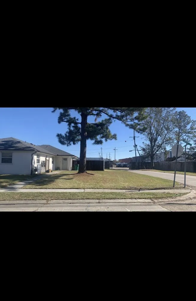 Affordable landscaping services for residential properties in Boutte, LA by T&S Services