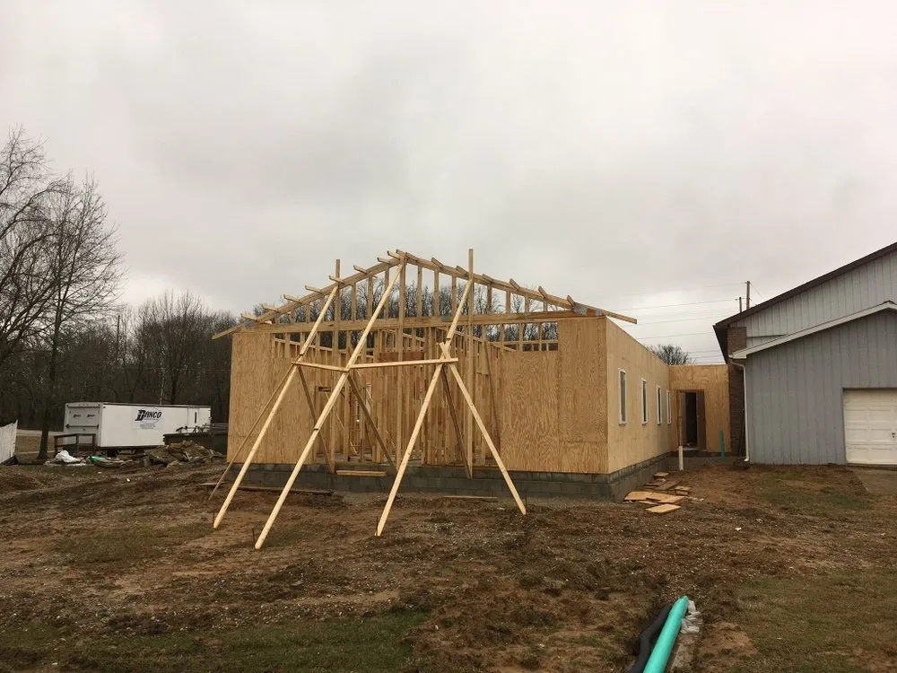 Professional yard cleanup service in Newburgh, IN by T’s Total Concepts And More